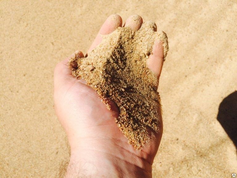 Песок карьерный с доставкой в Петергоф
