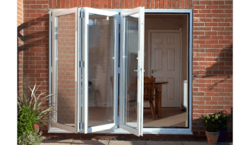 Алюминиевая дверь-гармошка белая ( 3 створки), 2500х2400 мм