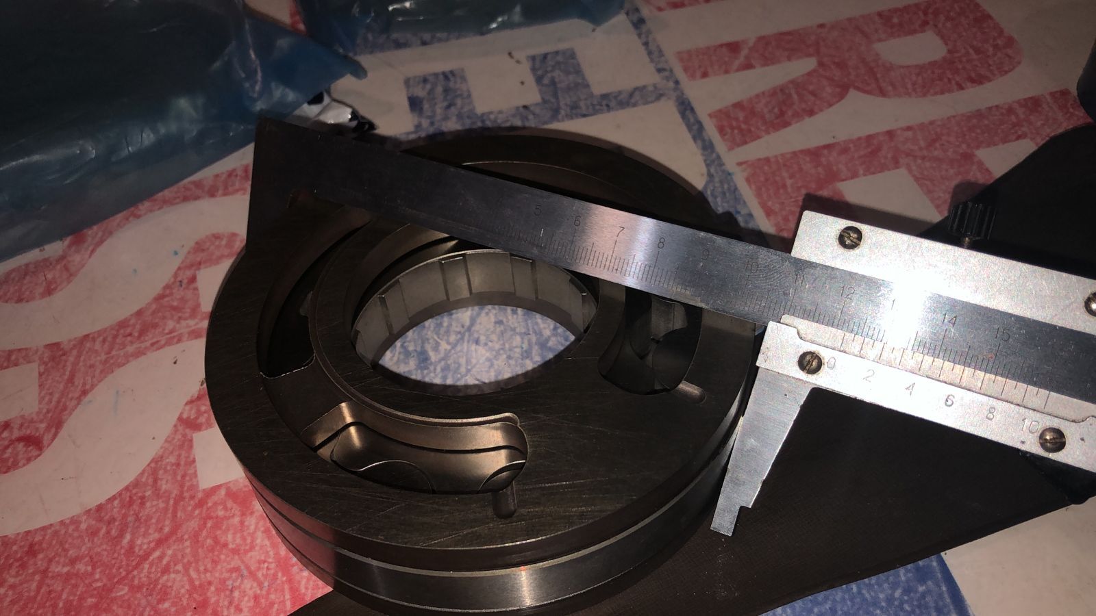 Насос подпитки 11075695 26 куб. см. H1P 115-130 H1P 147-165 гидронасоса ...