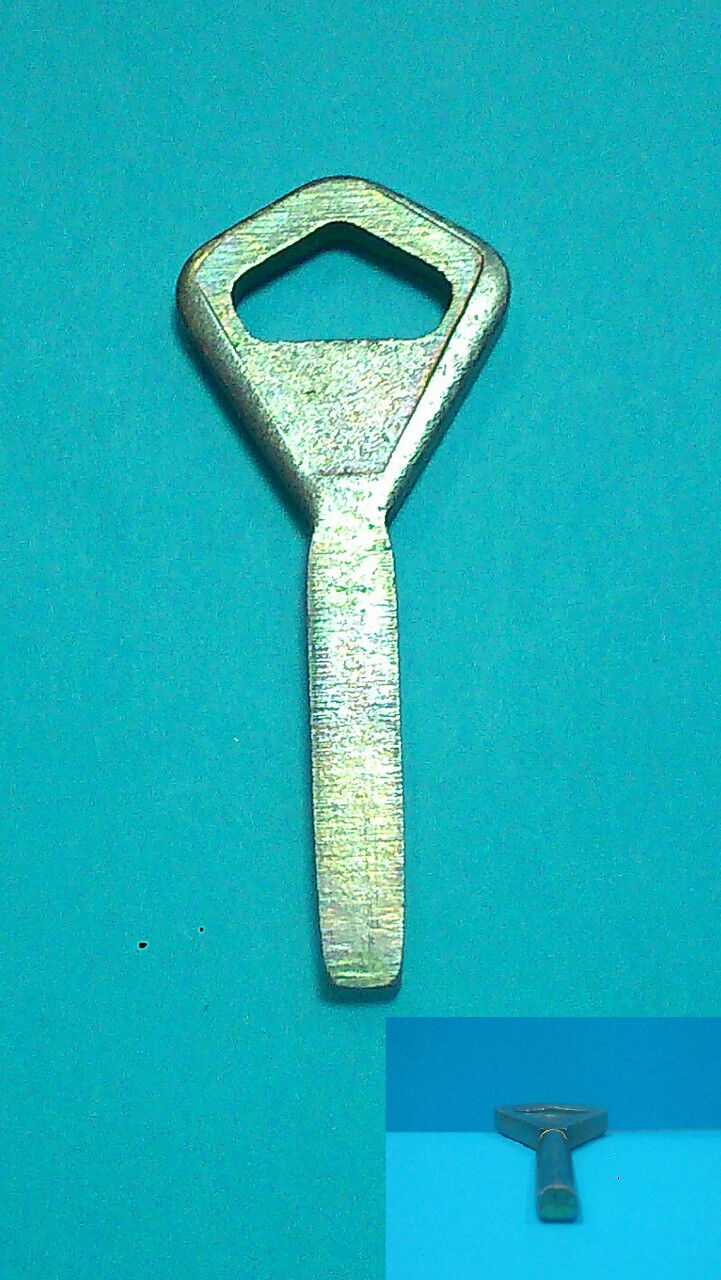 Дверные замки с финским ключом. Заготовка ключей финские. Открывание замка ключом. Финский ключ от замка. Финский ключ от замка.