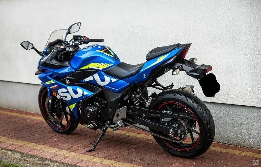 Мотоцикл Suzuki GSX-R250 4