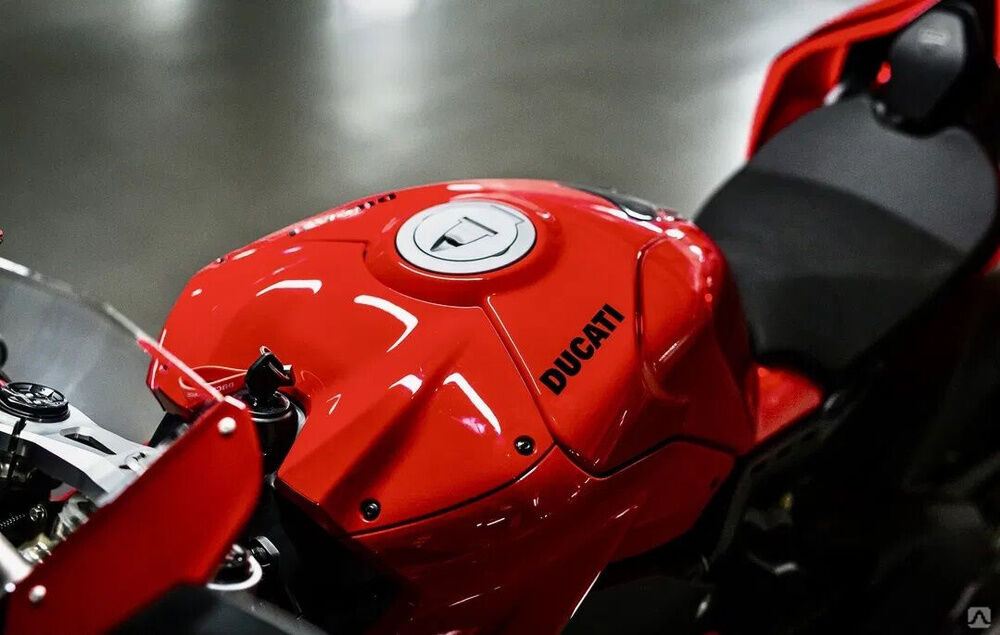 Мотоцикл Ducati Panigale V4 2