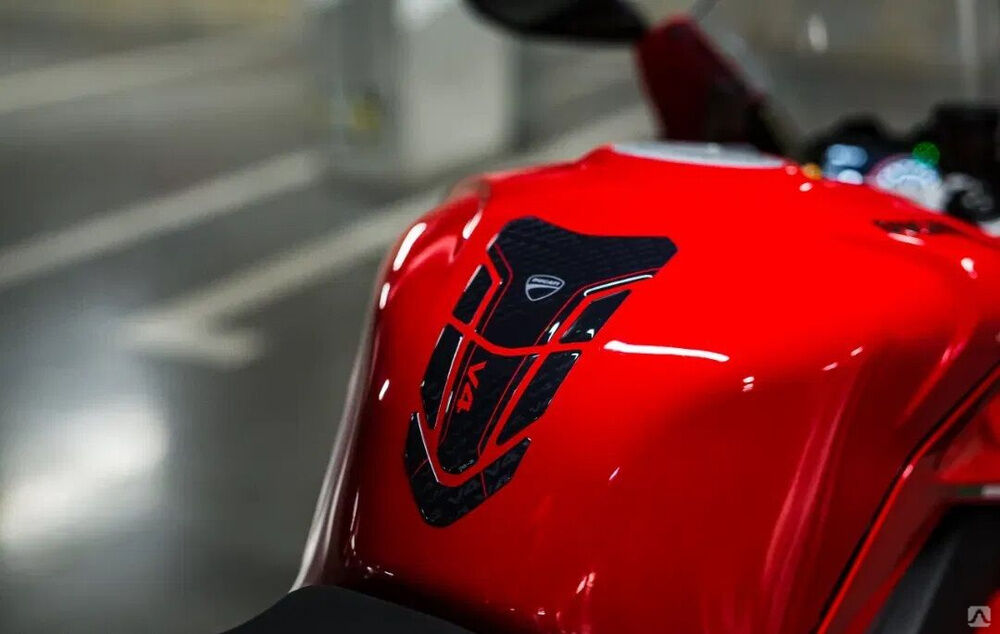 Мотоцикл Ducati Panigale V4 5