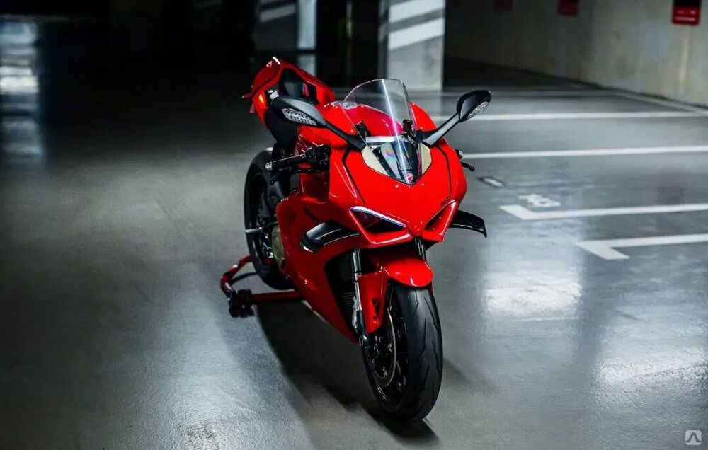 Мотоцикл Ducati Panigale V4 15