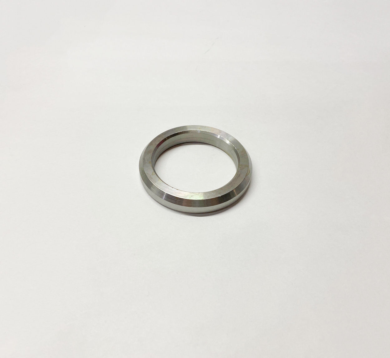 Кольцо проставочное передней ступицы внутреннее, металл Foton Tunland (P1300180004A0)