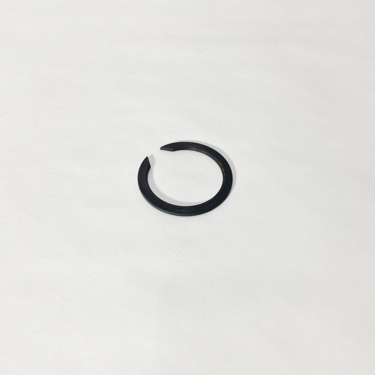 Кольцо стопорное подшипника вторичного вала в первичный FOTON 1061 1069 (WB43339)
